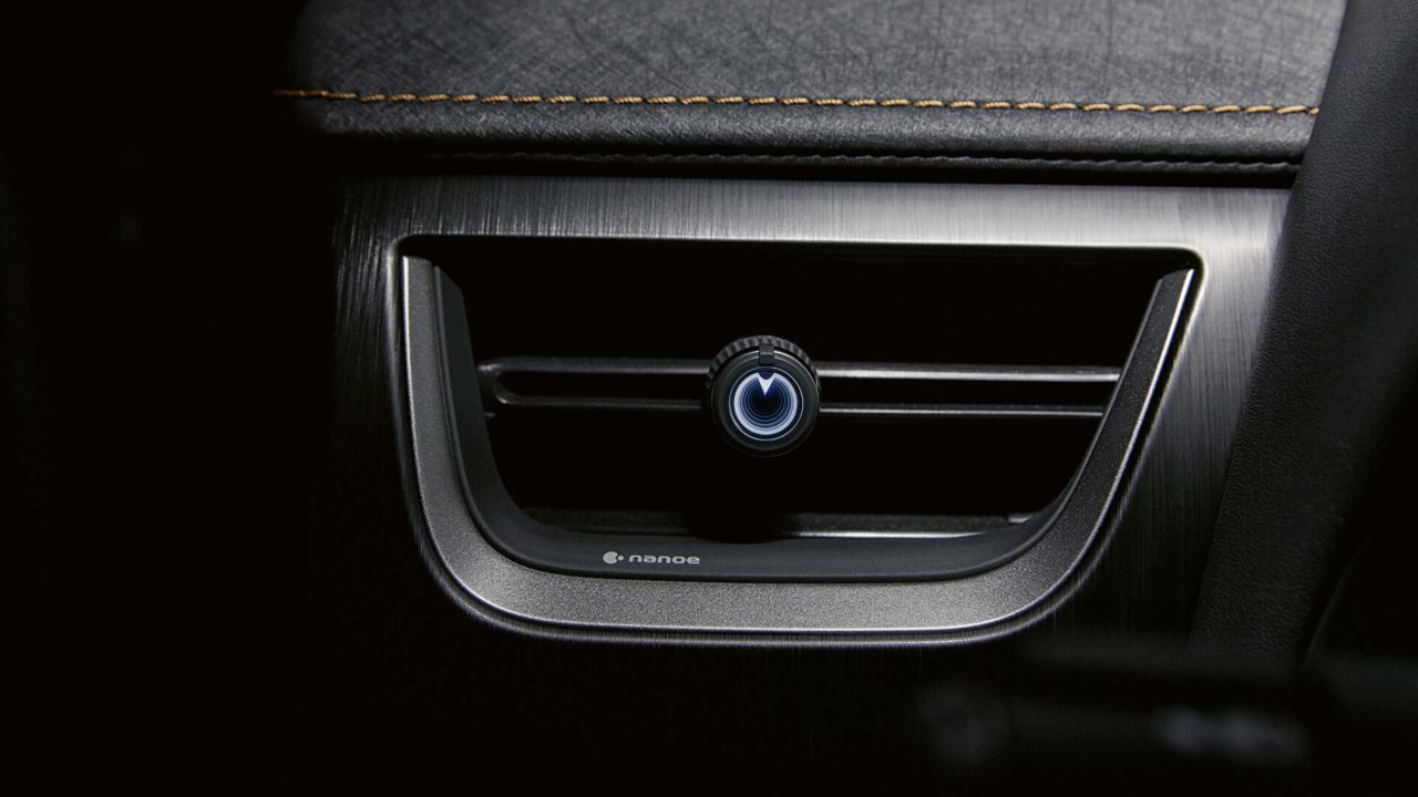 Lexus UX Wireless Air Vent Control 