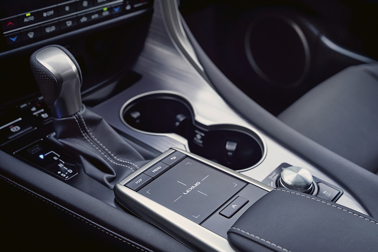 Lexus RX interior detailing 